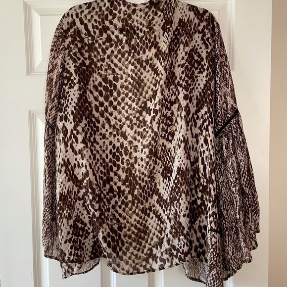 NWT snake print kimono from Anthropologie - Picture 5 of 9